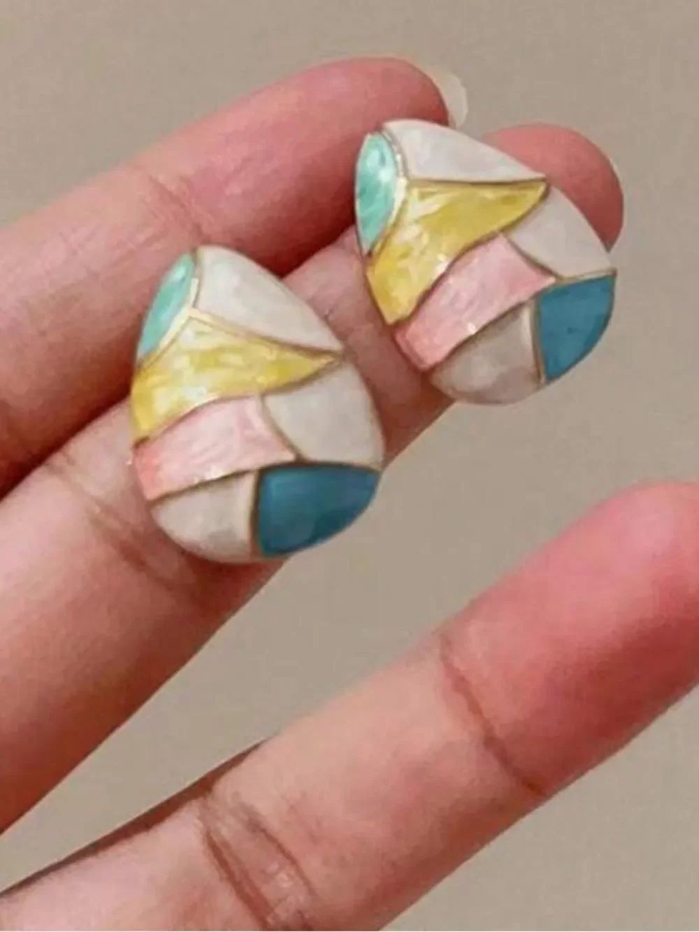 Geo stud Earrings A1693